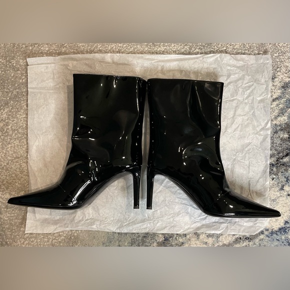Giuseppe Zanotti Raquel Black Patent Leather Boots, Gold Trim Size 38.5 (US 8.5) - Picture 9 of 16